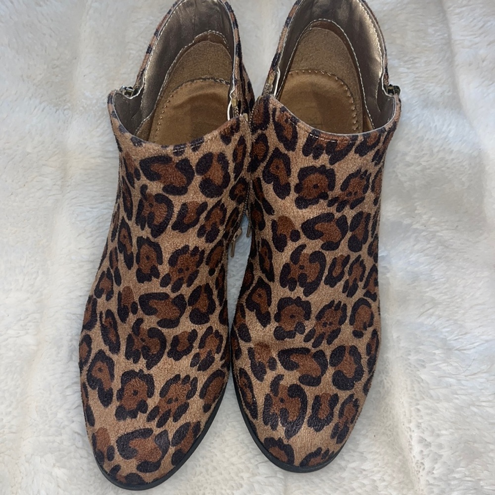 Leopard booties
